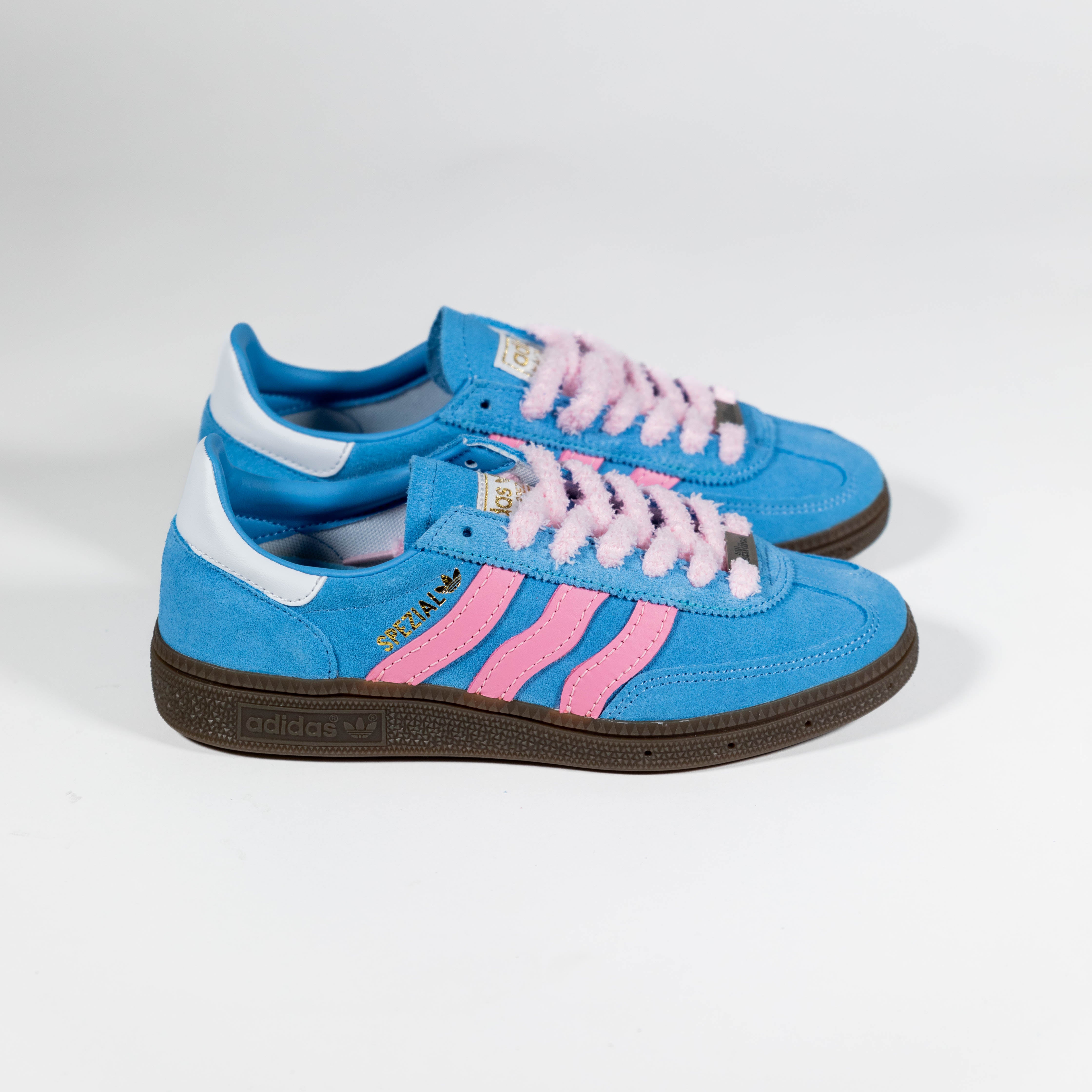 Adidas Spezial 'Wavy Stripes' Blau/Pink von Siji Studios
