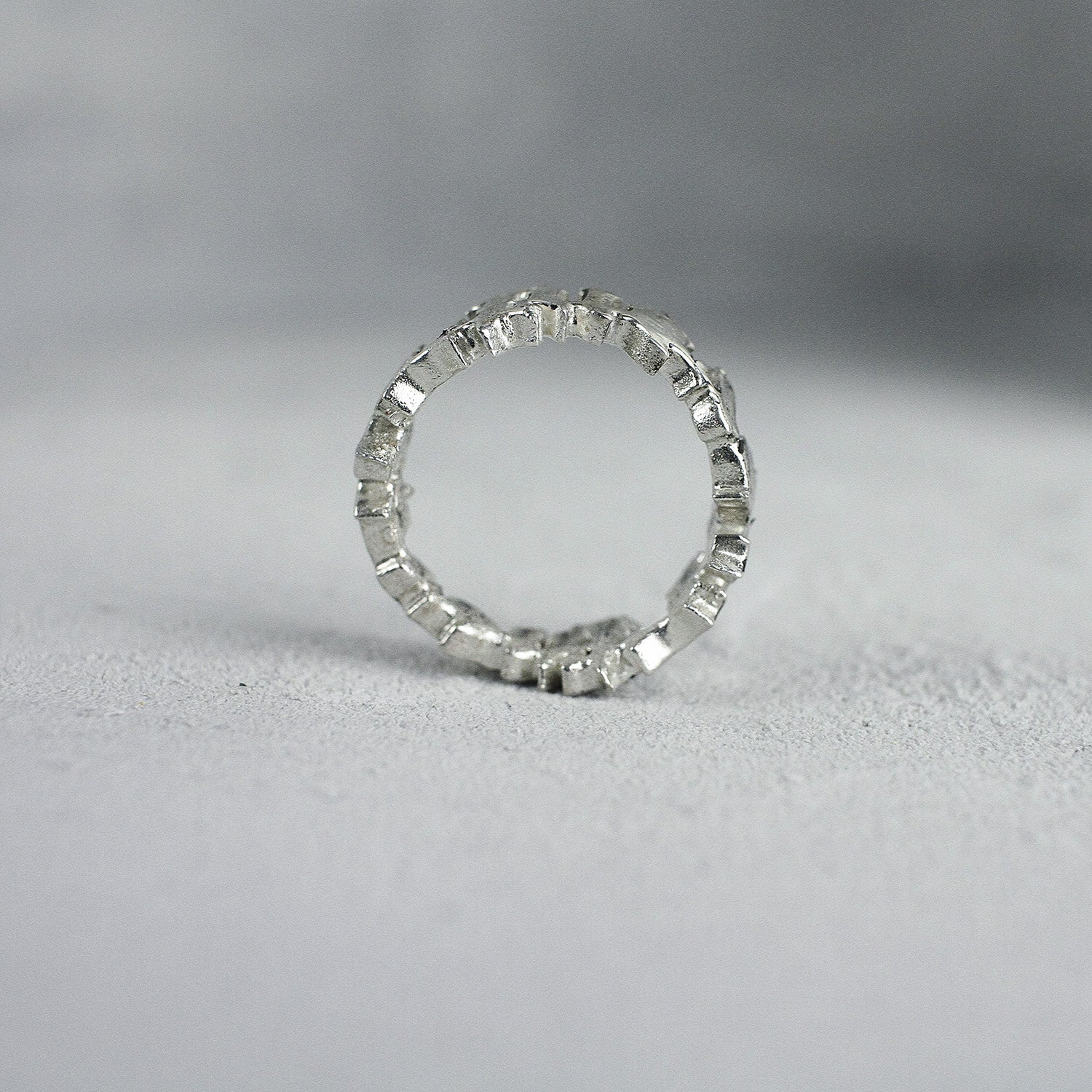 KARONT Lullaby Ring