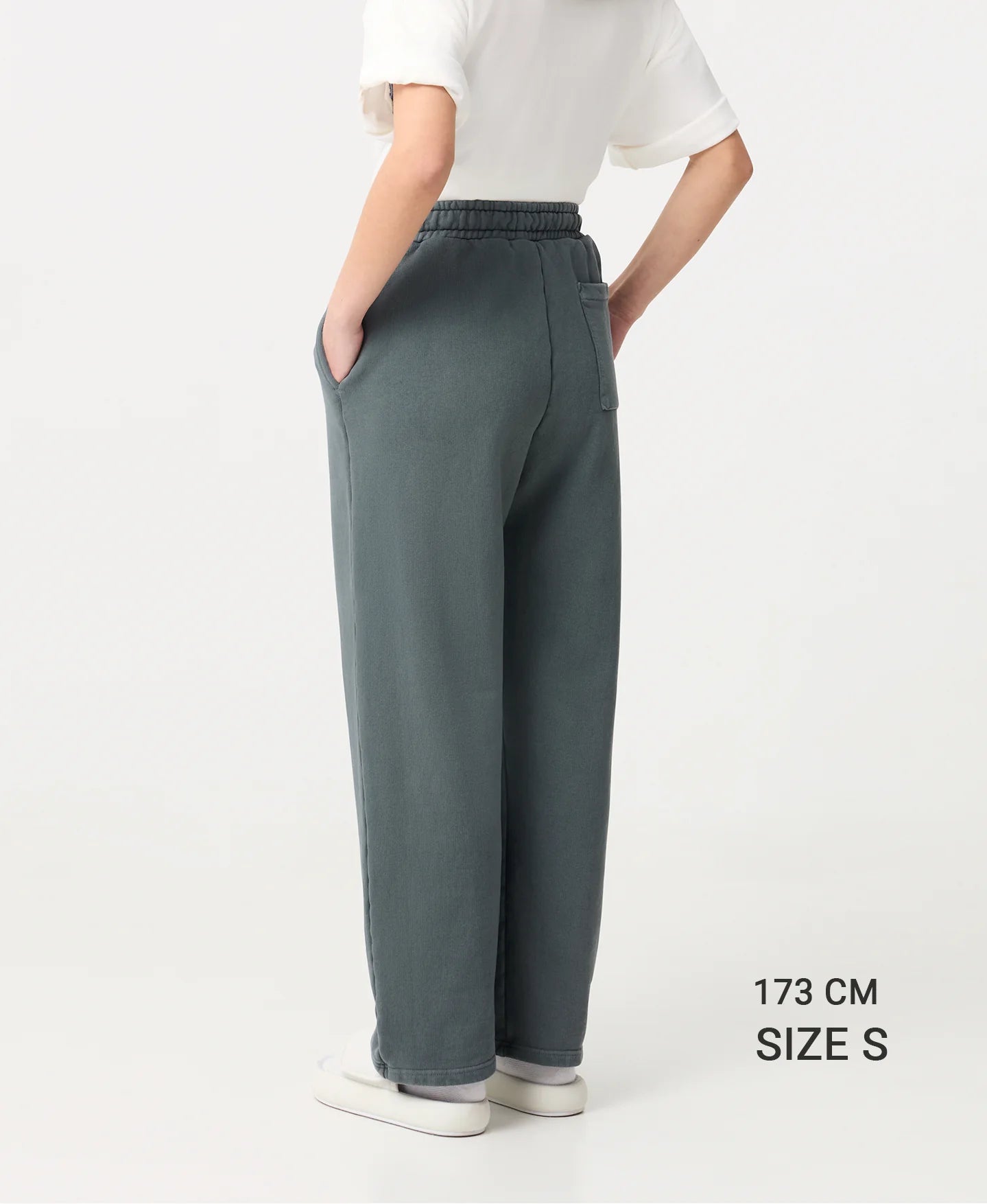 Velour Garments 600 GSM 'Anthracite' Straight-Leg Pants