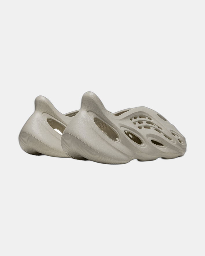 adidas Yeezy Foam RNNR Sand