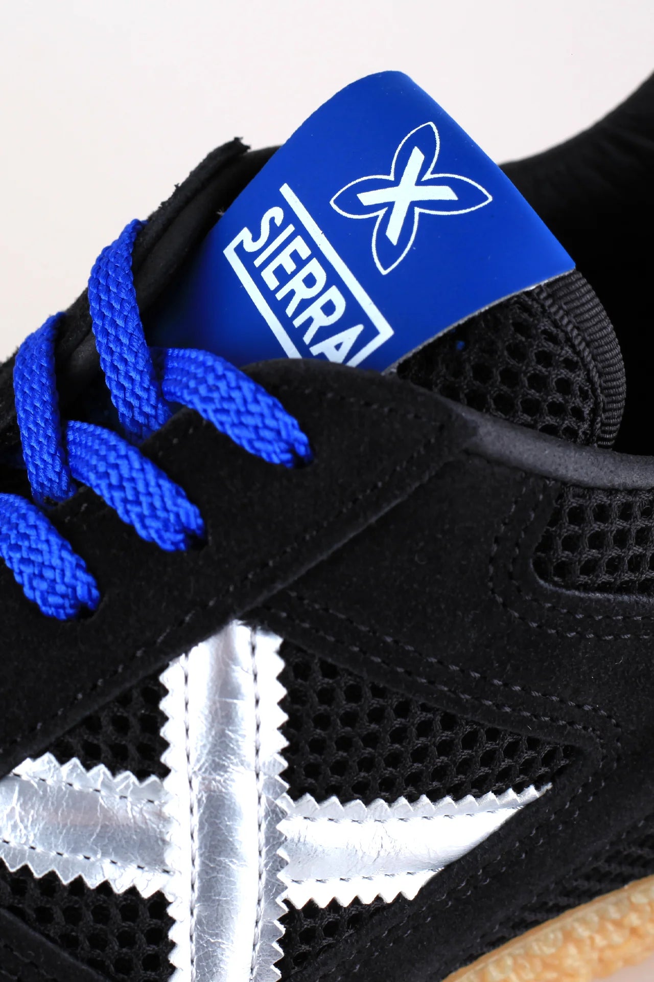 93 Sierra/Crosses x Munich Goal Black