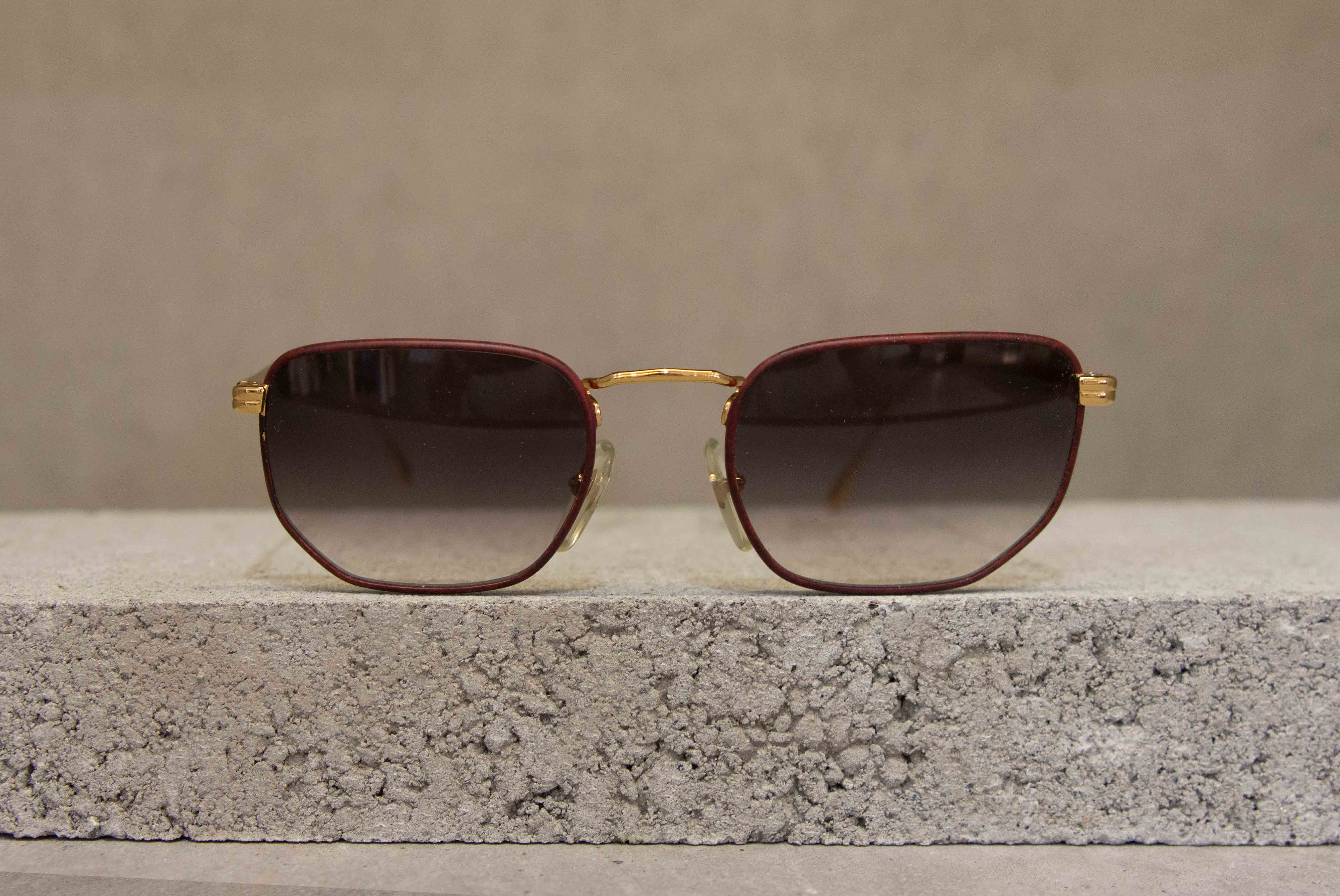 TVT 34 Gianfrance Ferre Black Fade THE GARDEN