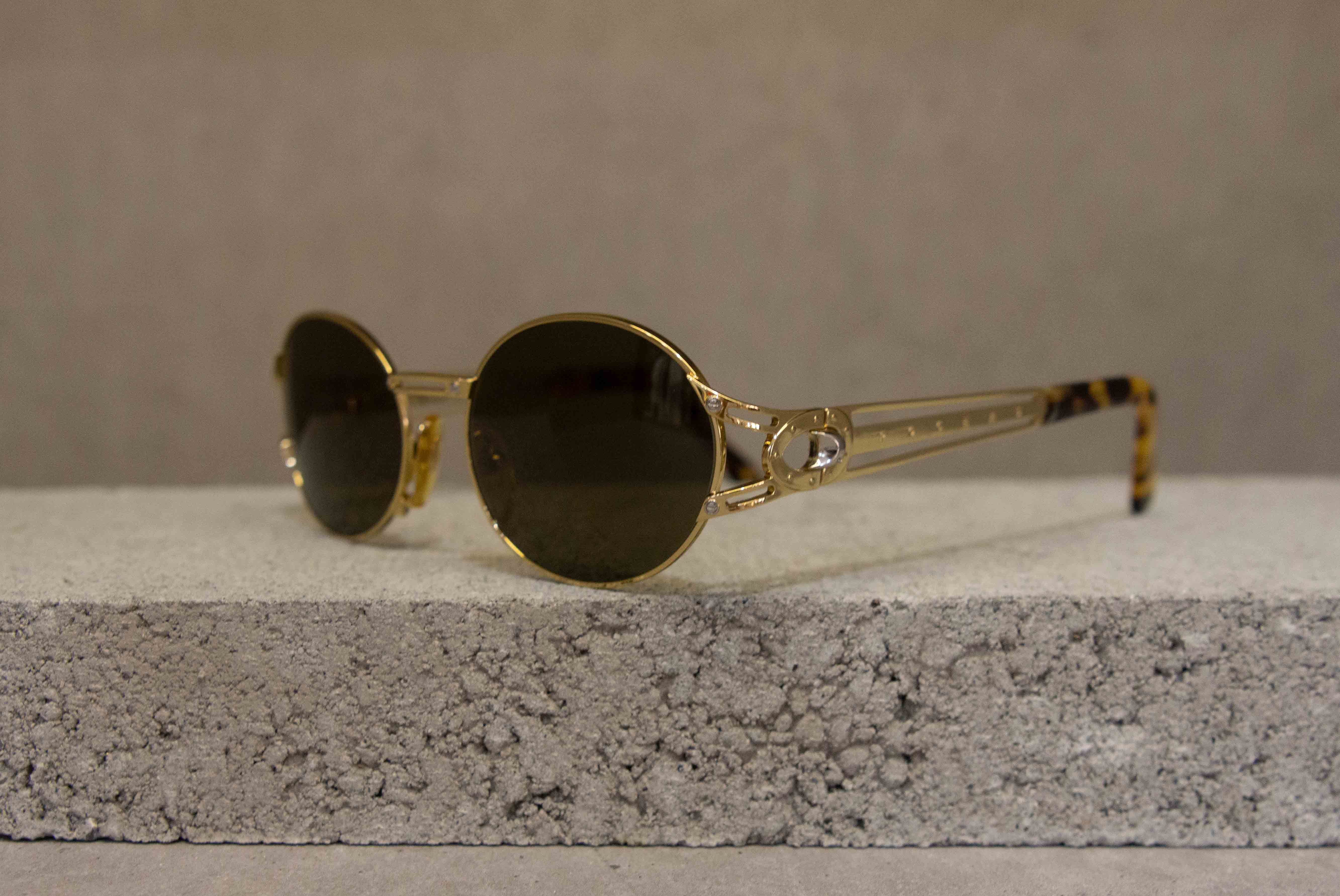 TVT 46 Rochas Paris Black Solid THE GARDEN