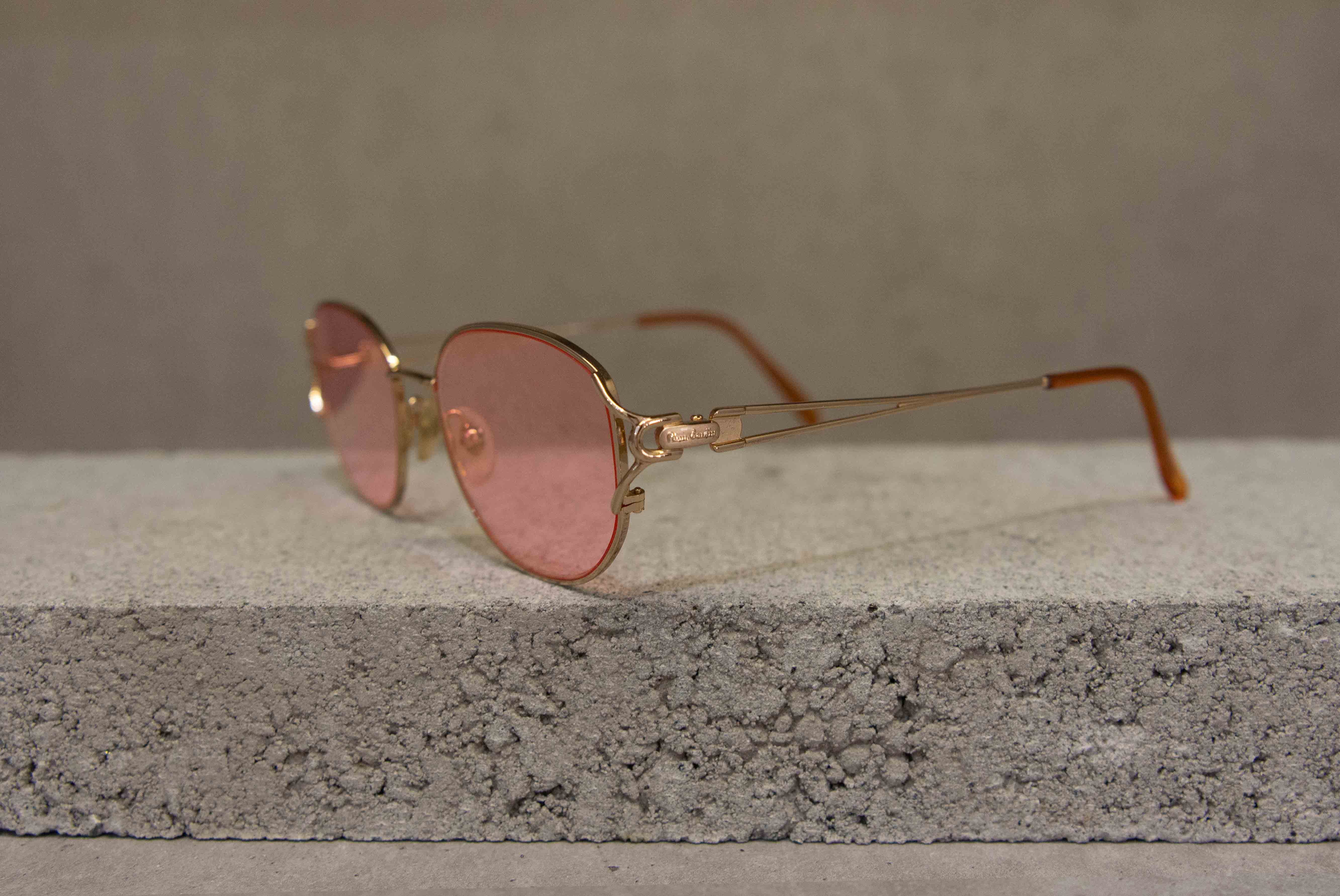 TVT 52 Pierre Cardin Pink Solid with Gold Mirror THE GARDEN