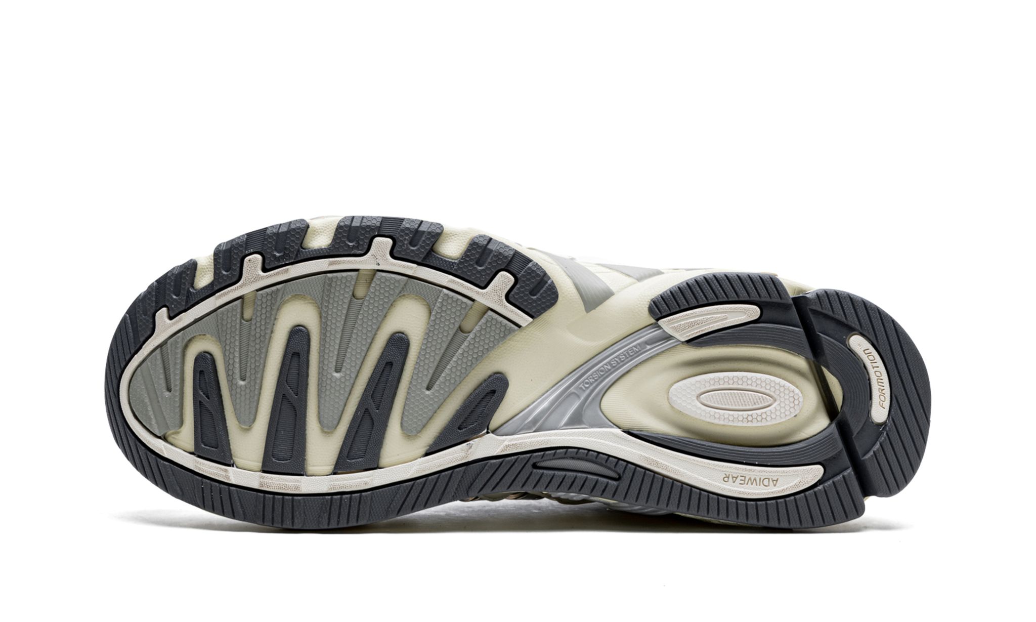 ADIDAS RESPONSE CL BAD BUNNY