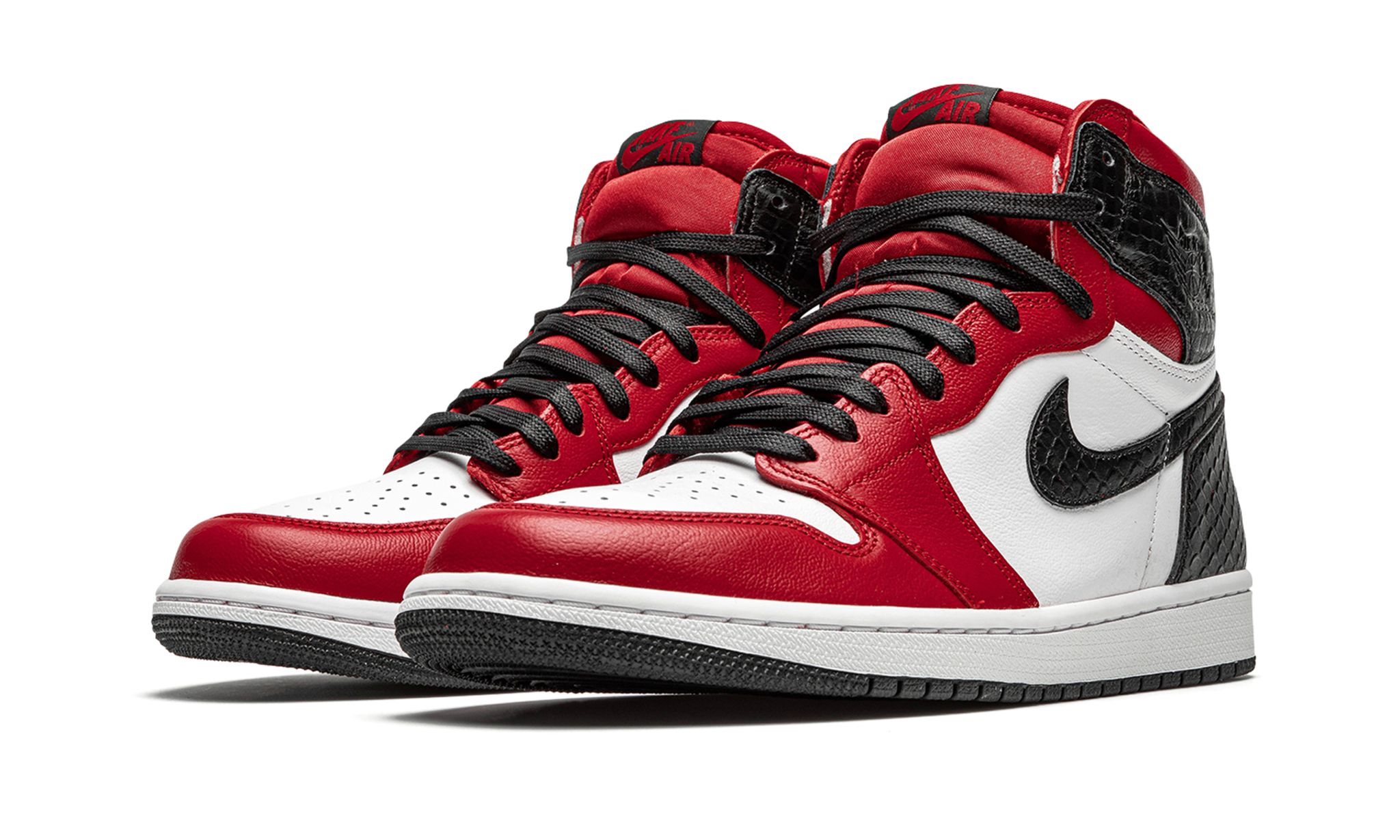 Jordan 1 Retro High Satin Snake Chicago (W)