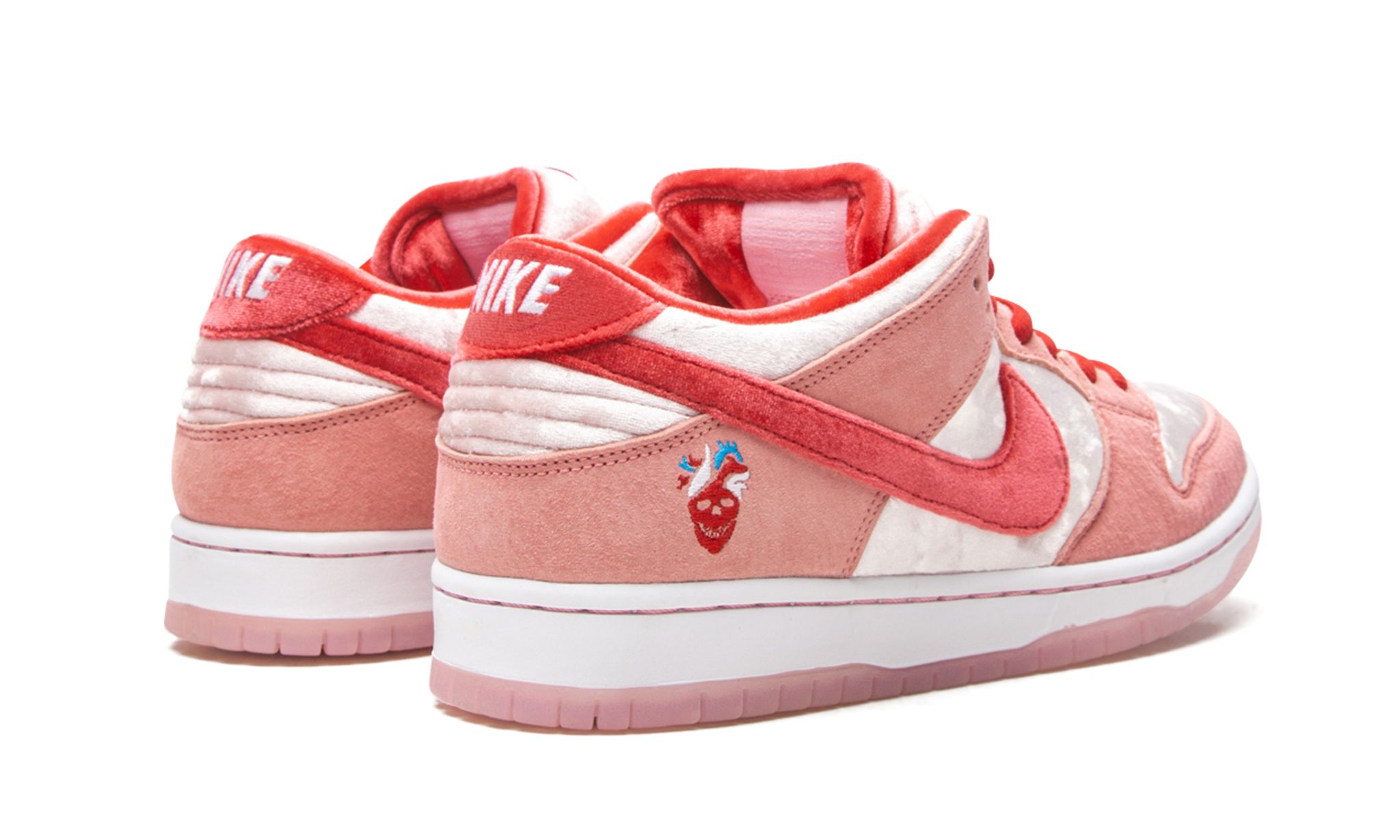 Nike SB Dunk Low StrangeLove Skateboards (Regular Box)