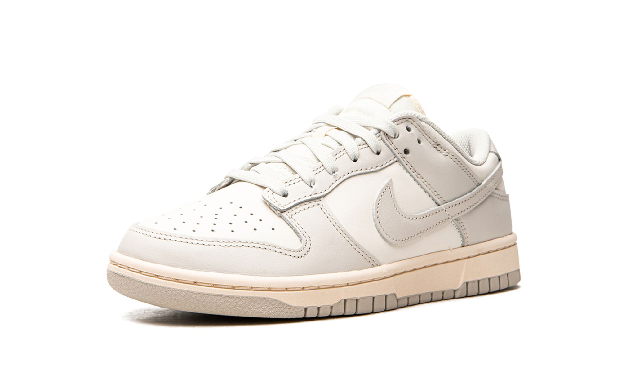 Nike Dunk Low Sail Light Bone (W)