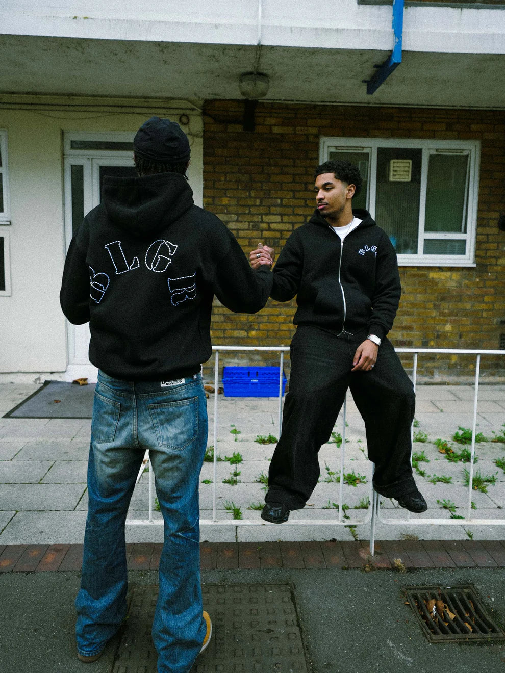 Belaguer Threads Zip-Hoodie Black