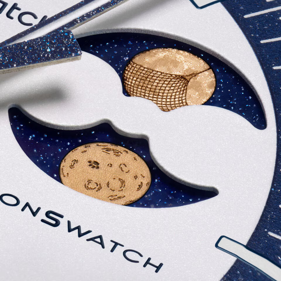 Swatch x Omega Mission To Earthphase Moonshine Gold Snoopy