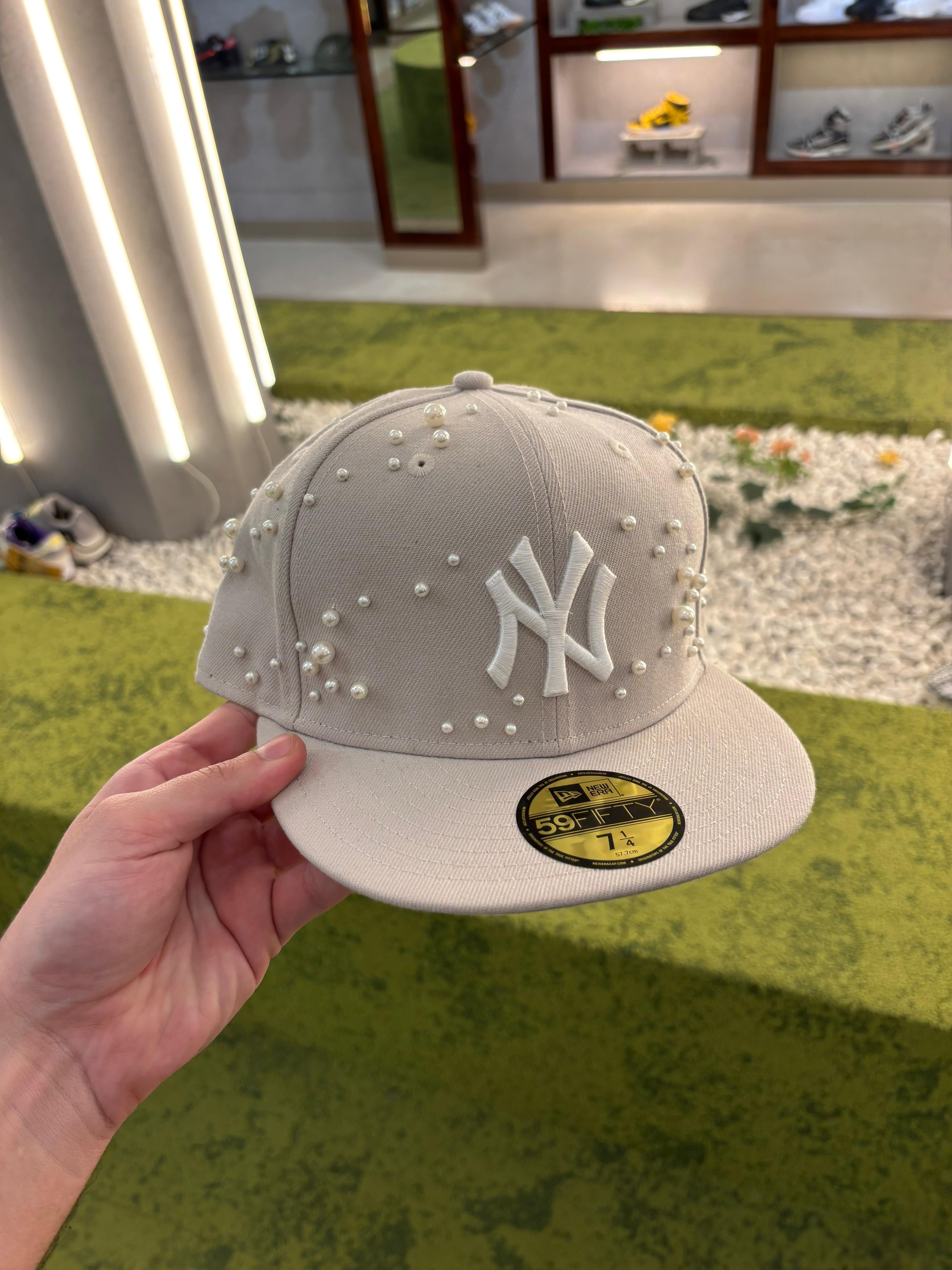 New York Yankees League Essential Stone 59FIFTY Fitted Cap Pearls Custom von MBS