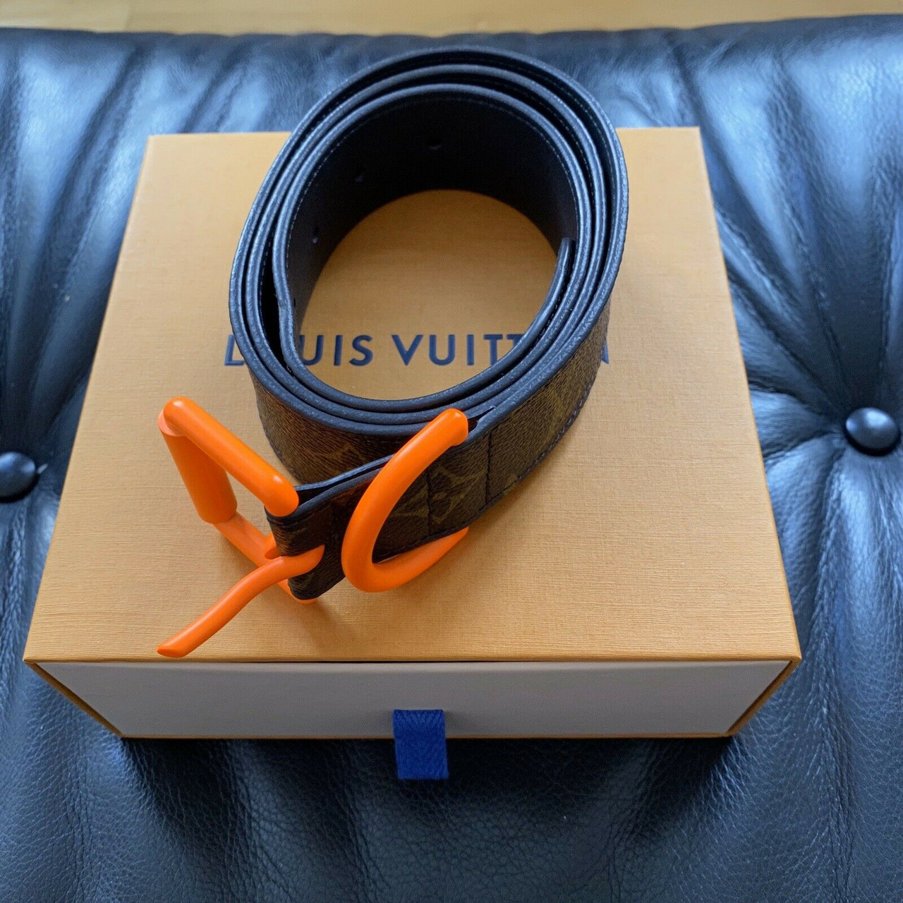 Louis Vuitton Unisex LV Shape 40mm Belt Iridescent White PVC Strap