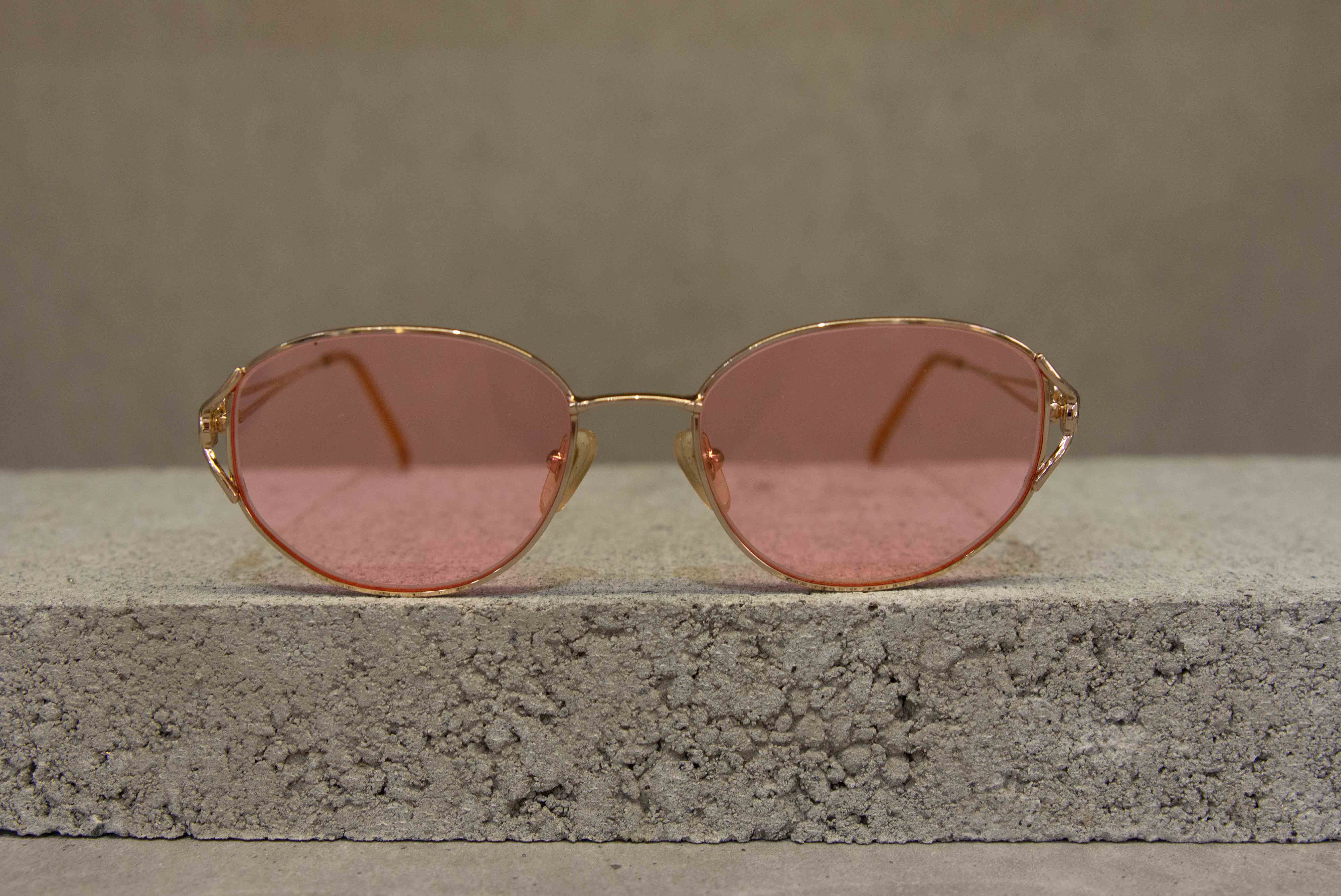 TVT 52 Pierre Cardin Pink Solid with Gold Mirror THE GARDEN