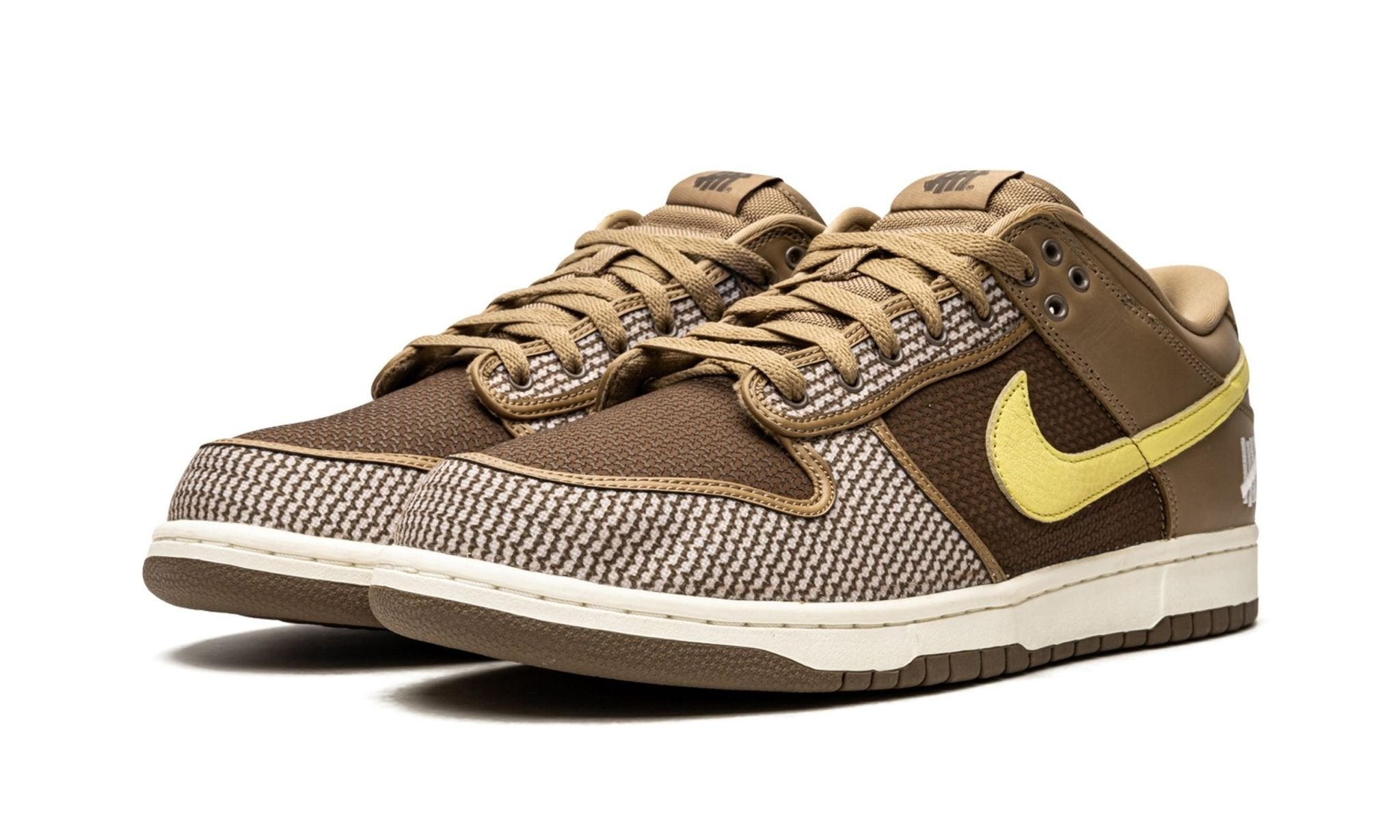 Nike Dunk Low SP Undefeated Canteen Dunk vs. AF1 Pack 
