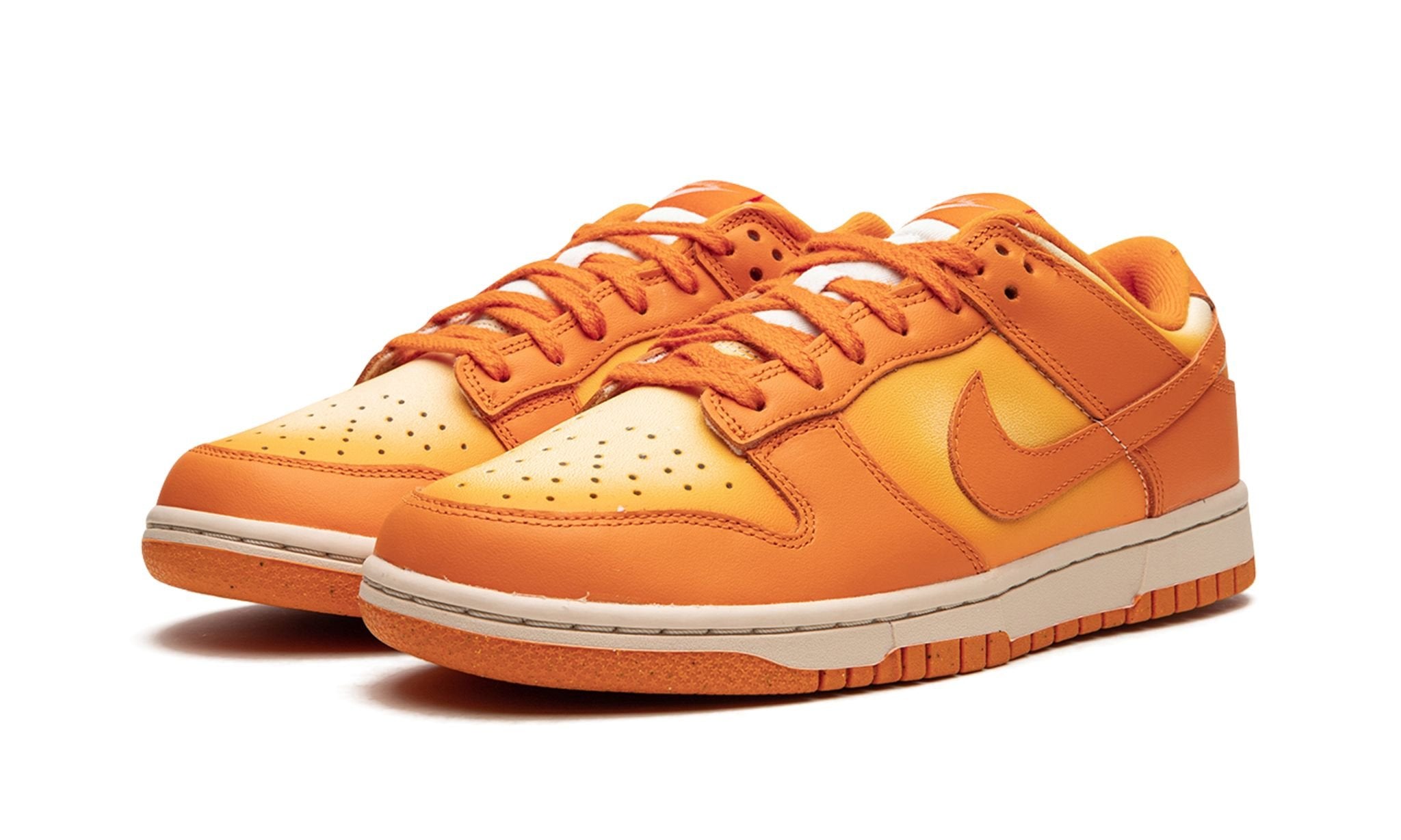 Nike Dunk Low Magma Orange (W)